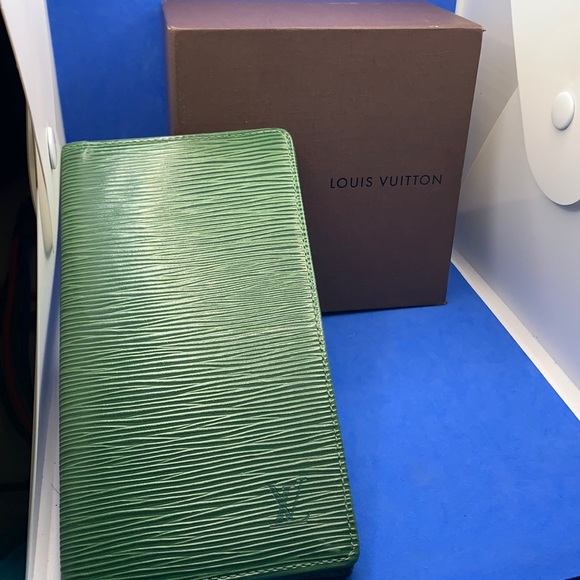 Louis Vuitton Epi leather fold wallet - Picture 1 of 13